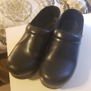 Women's Black Leather Dansko Professional Clog